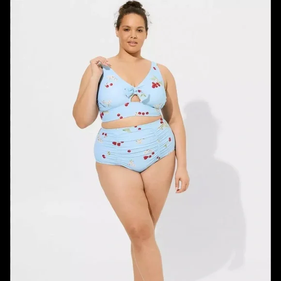 COPY - NWT Torrid Marylin Monroe Bikini Top - Picture 3 of 7